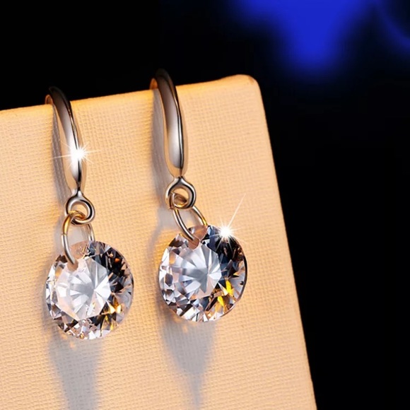 New Luxury 925 Sterling Silver Earrings - Picture 6 of 7
